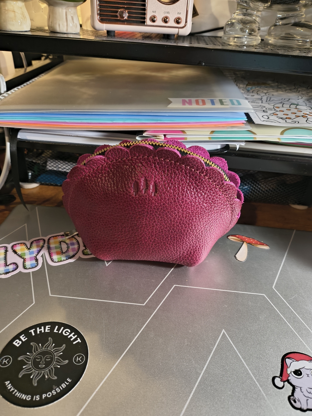 Portland Leather Scallop Zip Pouch - Orchid Pink